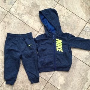 18M Nike dri-fit blue jogging suit